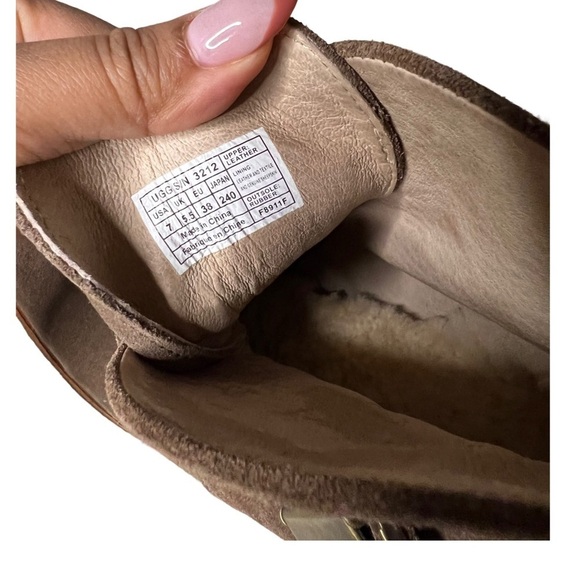UGG Australia Tan Suede Shearling Brienne Buckle Tab Ankle Boots Size 7 - Picture 4 of 7